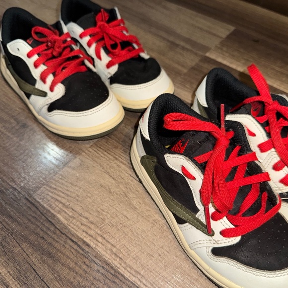 travis scott kids sneakers - Picture 1 of 3